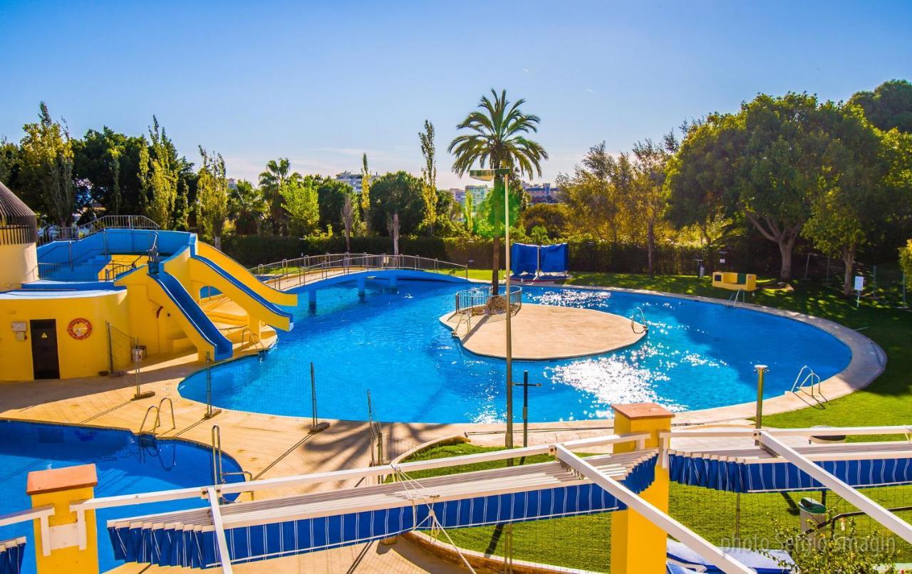 127 Jupiter Estudio. Vista Al Jardin Y La Piscina.